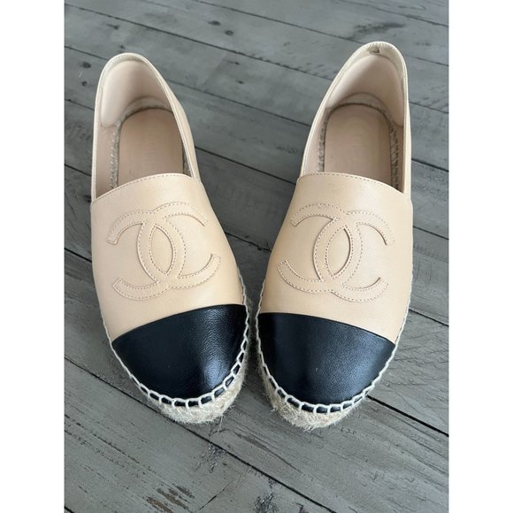 CHANEL Beige and Black Espadrilles - Picture 1 of 11